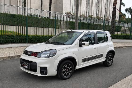 FIAT UNO 1.4 EVO SPORTING 8V FLEX 4P MANUAL FIAT UNO 1.4 EVO SPORTING 8V FLEX 4P MANUAL
